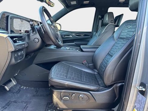 Certified 2023 Cadillac Escalade V AWD/4WD image 20