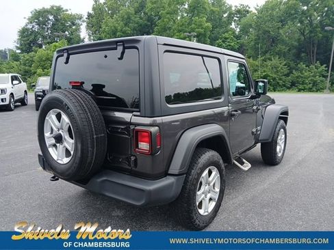 Used 2019 Jeep Wrangler Sport AWD/4WD image 6