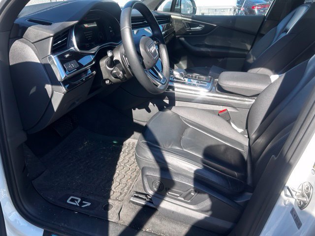 Used 2021 Audi Q7 2.0T Premium w/ Convenience Package AWD/4WD image 3