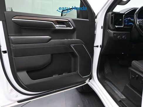 Used 2022 Chevrolet Silverado 1500 RST AWD/4WD image 16