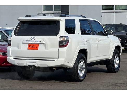 Used 2021 Toyota 4Runner SR5 image 5