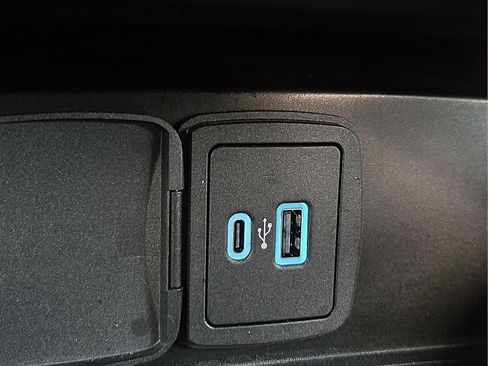 Certified 2023 Ford Bronco Wildtrak image 19