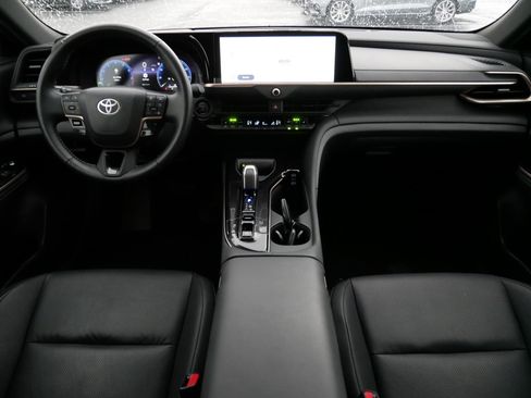 Certified 2026 Toyota Crown AWD/4WD image 10