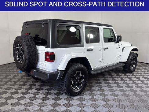 Used 2023 Jeep Wrangler Unlimited Sahara w/ Cold Weather Group AWD/4WD image 5