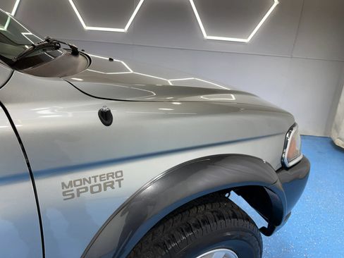 Used 2000 Mitsubishi Montero Sport XLS AWD/4WD image 15