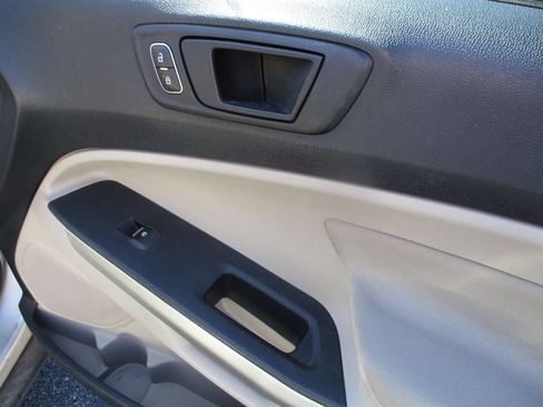 Used 2020 Ford EcoSport S FWD image 18
