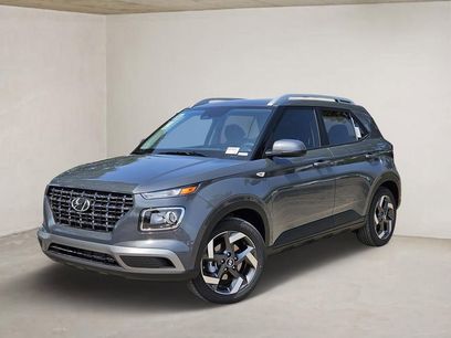 New 2025 Hyundai Venue SEL