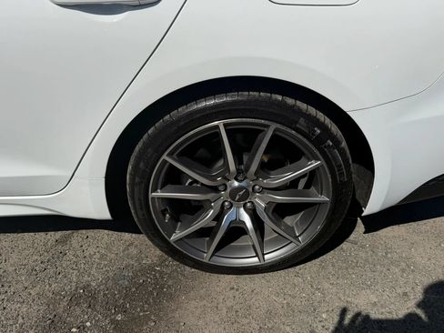 Used 2022 Genesis G70 2.0T w/ Prestige Package AWD/4WD image 9