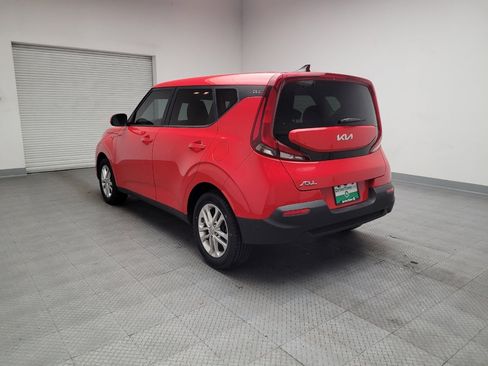 Used 2022 Kia Soul LX image 5