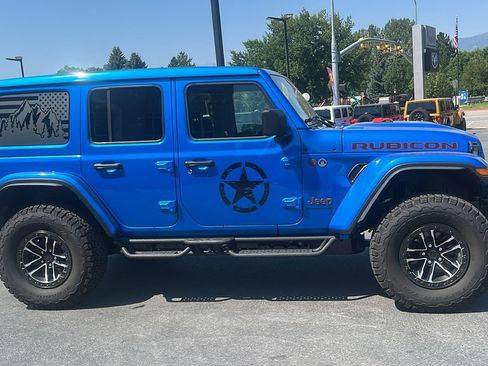 Used 2026 Jeep Wrangler Unlimited Rubicon AWD/4WD image 4