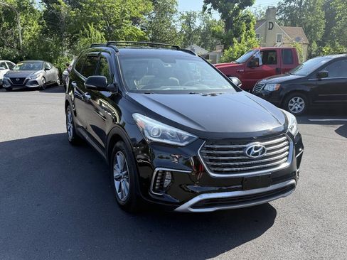Used 2017 Hyundai Santa Fe SE w/ SE Premium Package 02 AWD/4WD image 2