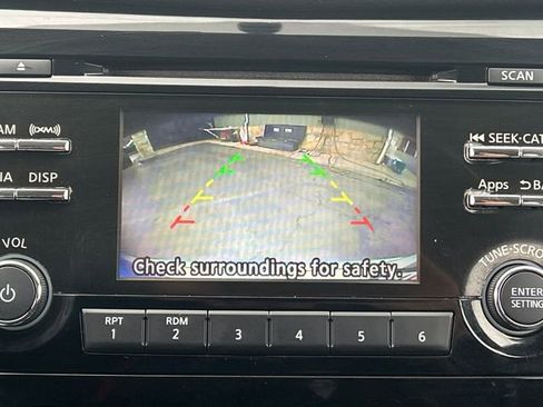 Used 2016 Nissan Rogue S image 20