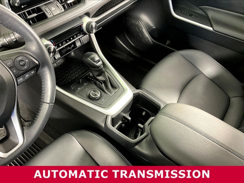 Used 2022 Toyota RAV4 XLE Premium AWD/4WD image 18