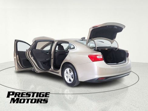 Used 2022 Chevrolet Malibu LS w/ Driver Confidence Package II image 16