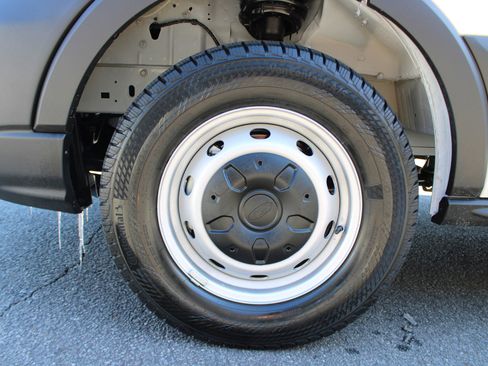 New 2026 Ford Transit 250 148 Medium Roof image 9