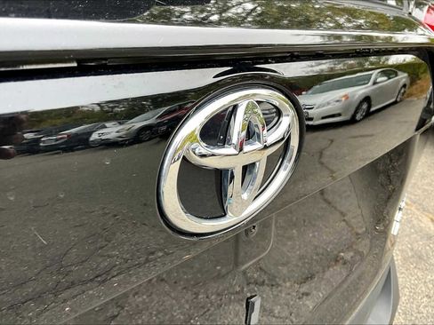 Certified 2022 Toyota RAV4 XLE image 29