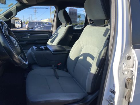 Used 2022 RAM 1500 Big Horn AWD/4WD image 12