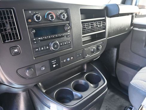 Used 2020 GMC Savana 3500 Extended w/ Driver Convenience Package image 23