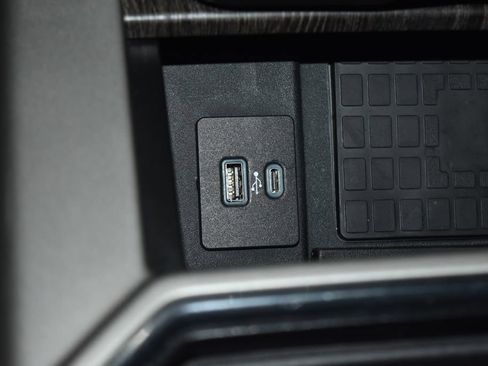 Used 2021 Ford F250 Lariat w/ Lariat Ultimate Package image 18