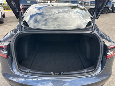 Used 2023 Tesla Model 3 Performance image 33