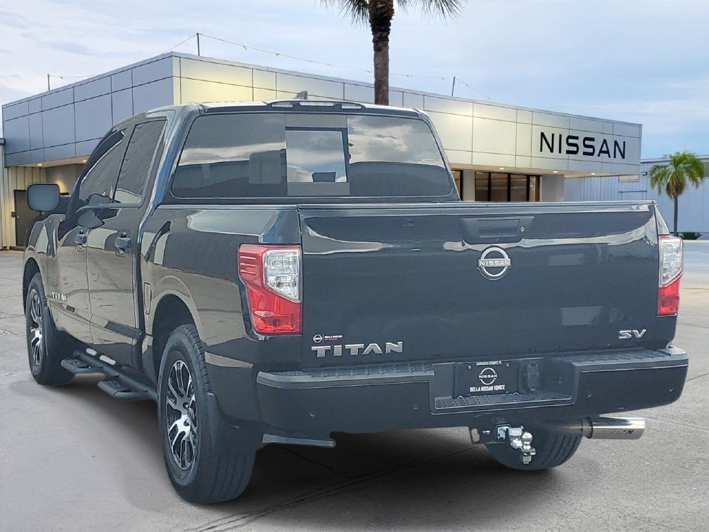Used 2023 Nissan Titan SV w/ Accessory Utility Package RWD image 4
