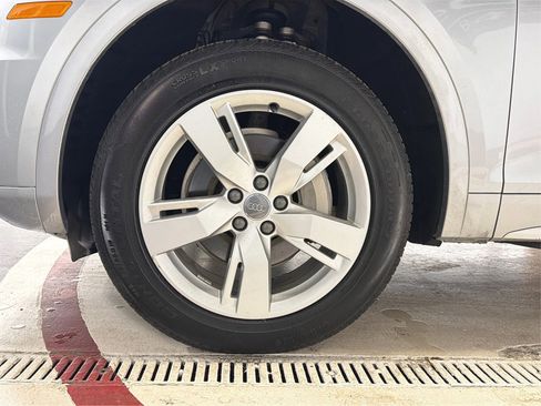 Used 2018 Audi Q5 2.0T Premium image 13