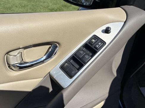 Used 2014 Nissan Murano SL w/ Navigation Package AWD/4WD image 12