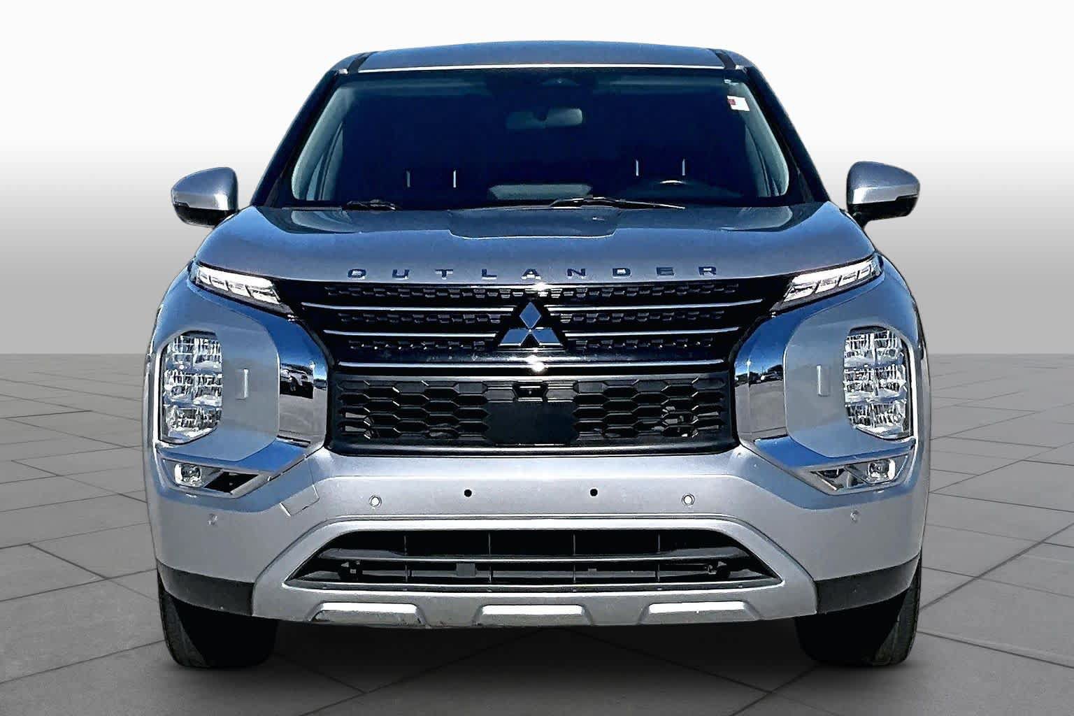 Used 2022 Mitsubishi Outlander SE AWD/4WD image 4
