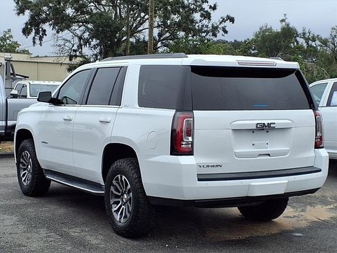 Used 2017 GMC Yukon SLT image 5