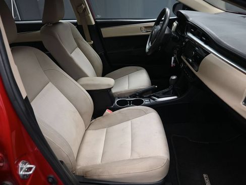 Used 2015 Toyota Corolla LE FWD image 33