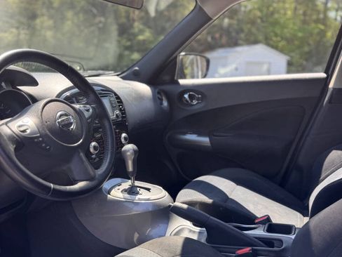 Used 2016 Nissan Juke SV AWD/4WD image 10