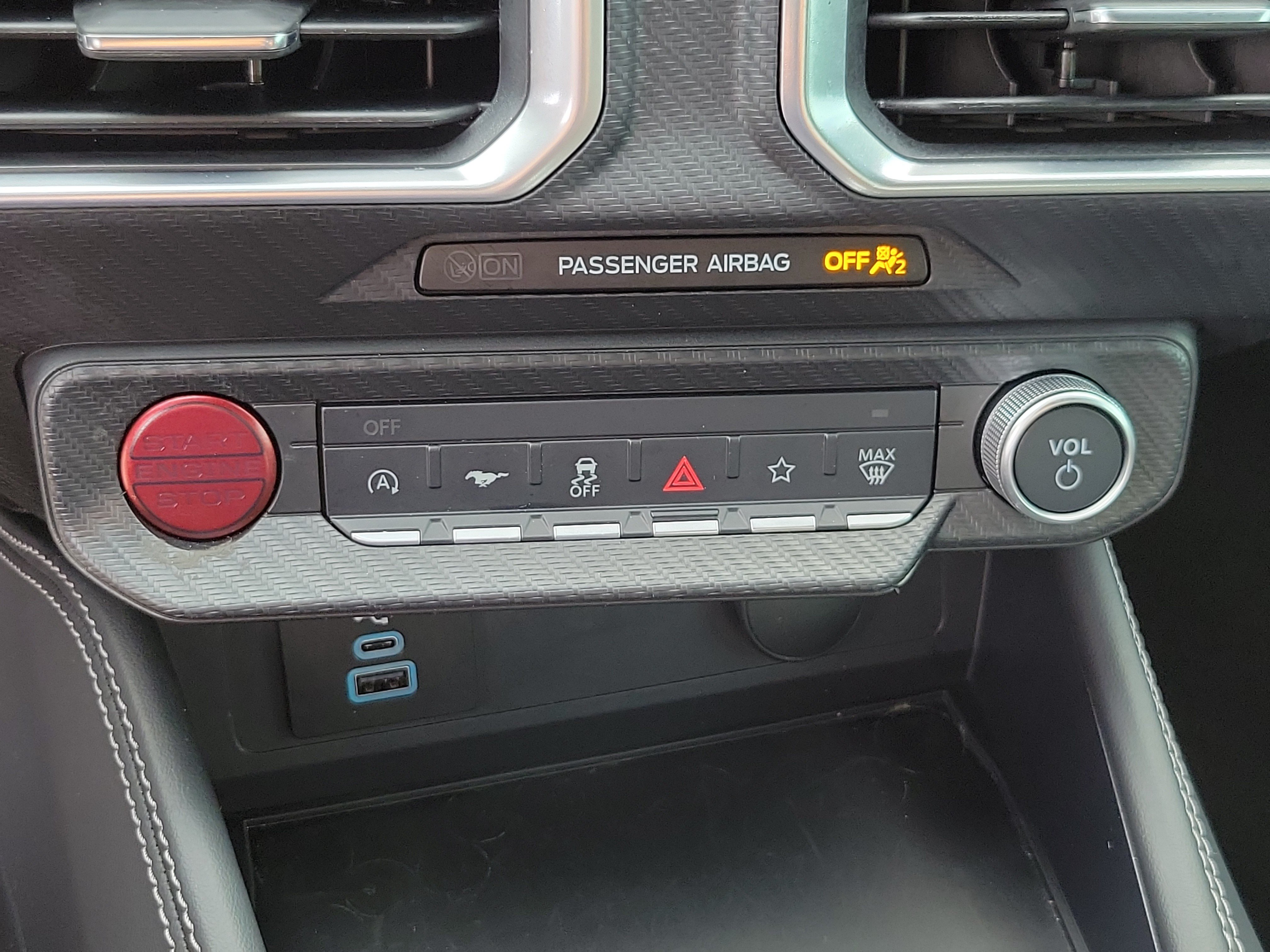 Used 2025 Ford Mustang Premium RWD image 14