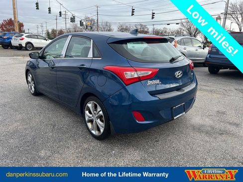 Used 2015 Hyundai Elantra GT w/ Option Group 02 image 3