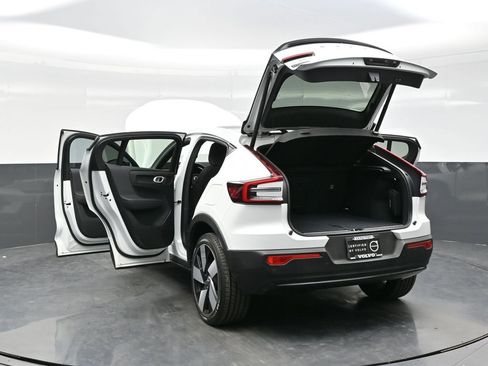 Used 2023 Volvo C40 P8 Recharge Ultimate w/ Protection Package Premier AWD/4WD image 41