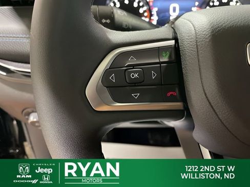New 2026 Jeep Compass Latitude AWD/4WD image 39