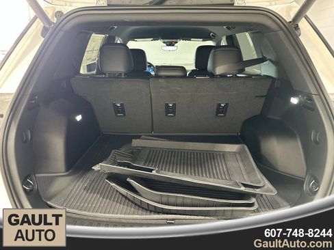 Used 2026 Chevrolet Equinox LT w/ Convenience Package II AWD/4WD image 16
