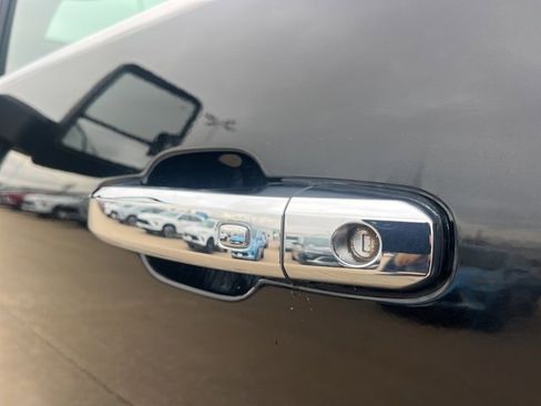 Used 2023 GMC Sierra 3500 Denali w/ Denali Black Diamond Edition image 67