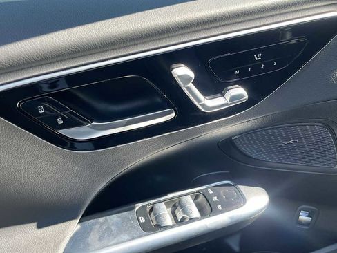 Used 2026 Mercedes-Benz C 300 4MATIC Sedan image 28
