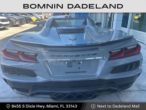 Used 2025 Chevrolet Corvette Z06 image 11
