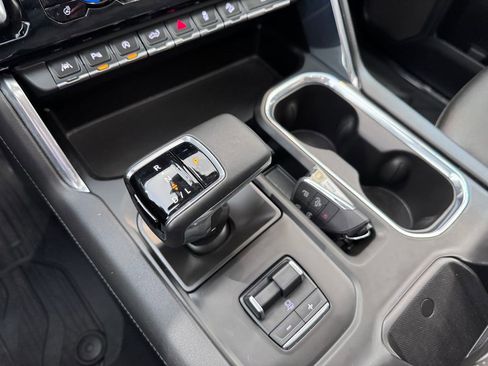 Certified 2024 GMC Sierra 1500 Denali AWD/4WD image 25