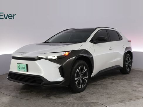 Used 2023 Toyota bZ4X AWD w/ Weather Package image 2