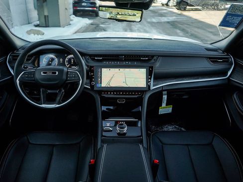 New 2026 Jeep Grand Cherokee Limited image 14