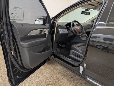 Used 2014 Lincoln MKX AWD w/ Equipment Group 101A image 6