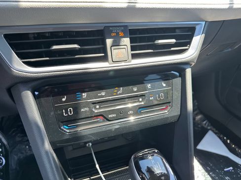 New 2026 Volkswagen Taos SEL AWD/4WD image 16