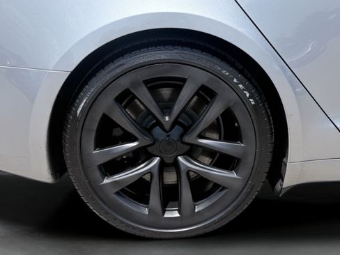 Used 2025 Tesla Model S AWD/4WD image 10