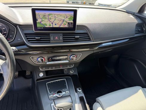 Used 2018 Audi Q5 2.0T Premium Plus w/ Premium Plus Package image 43