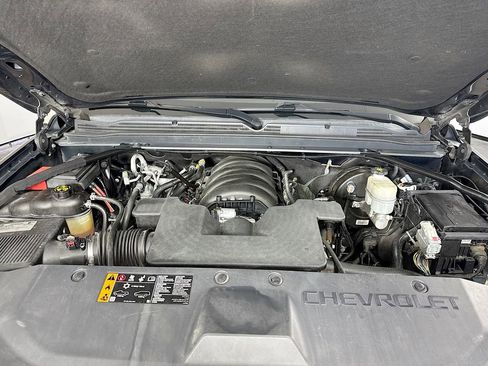 Used 2019 Chevrolet Suburban Premier image 34