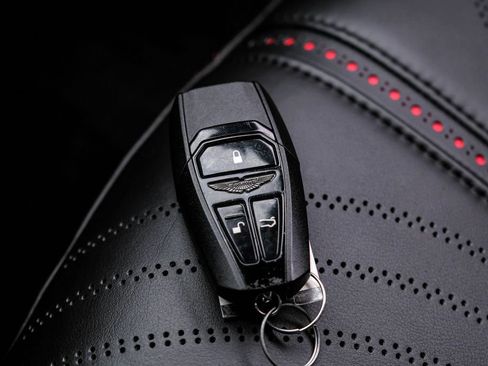 Used 2020 Aston Martin DB11 Coupe RWD image 63