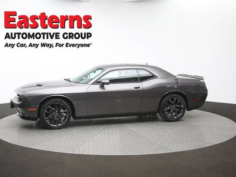 Used 2022 Dodge Challenger SXT w/ Driver Convenience Group RWD image 56