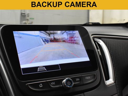 Used 2023 Chevrolet Malibu LT w/ Driver Confidence Package FWD image 5